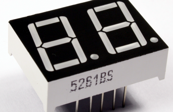 2-Digit 7-Segment Red Color 0.56 inch Common Cathode 5261AS